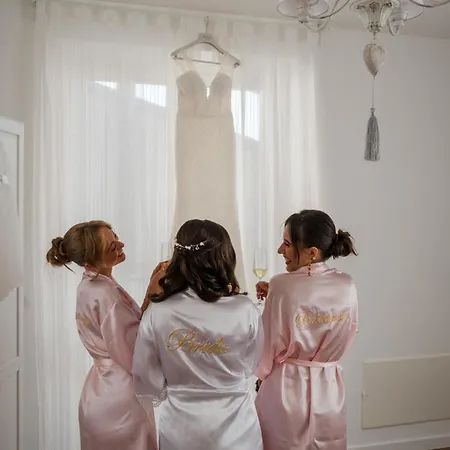 Maison Bon Ton